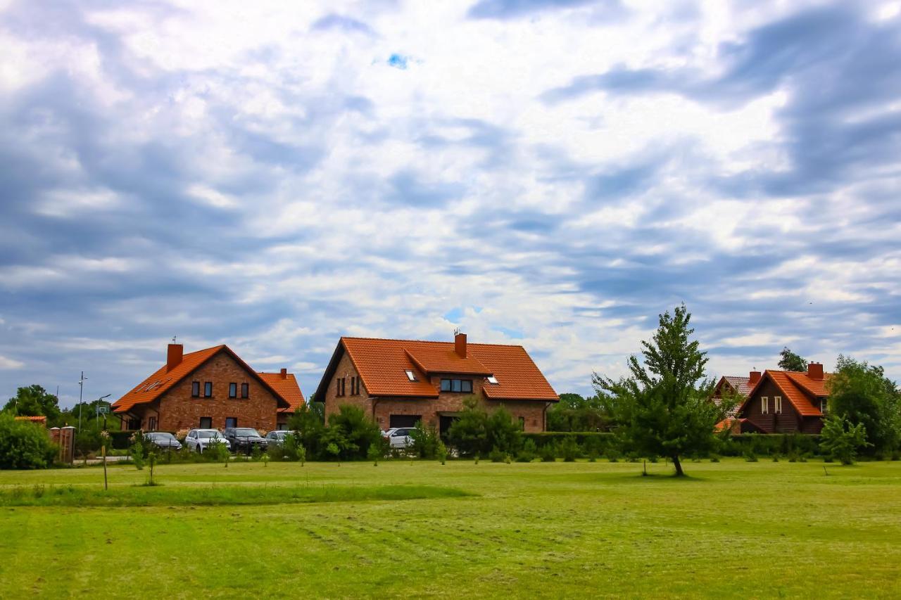 Karkles Villa Exterior photo