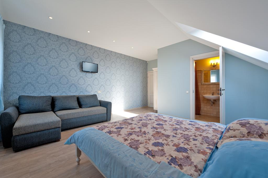 Karkles Villa Room photo